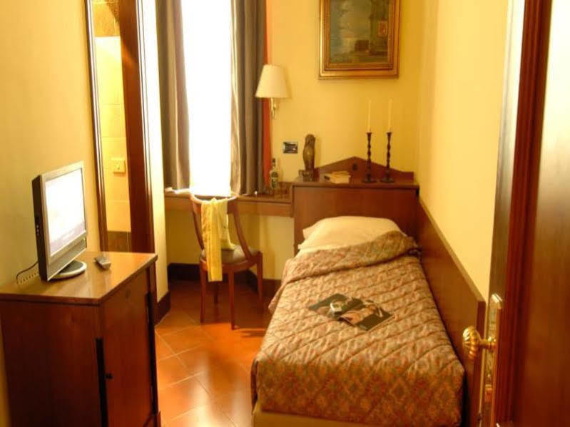 Hotel Malaspina Флоренция Экстерьер фото
